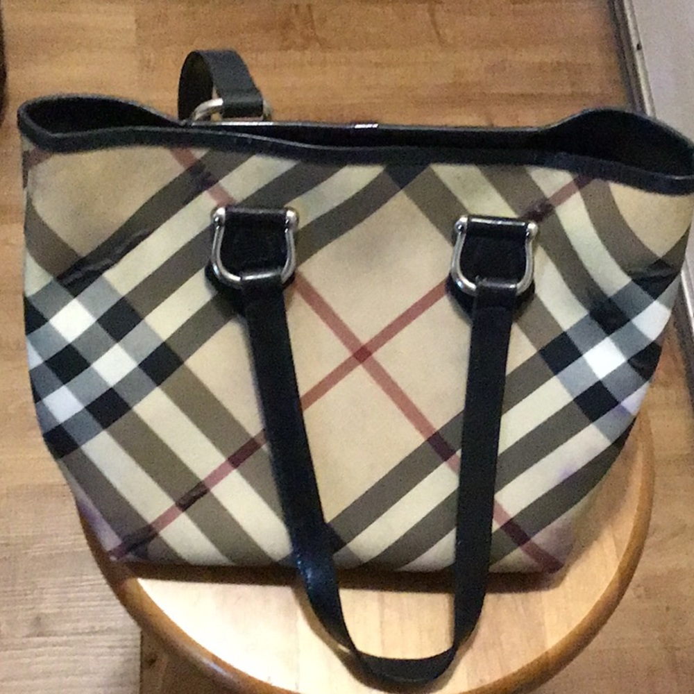 Burberry Nova Check tote-Authentic